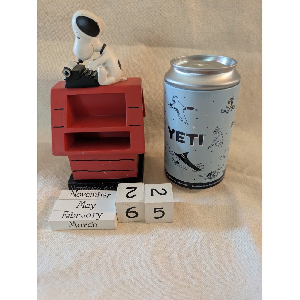 Peanuts Snoopy Perpetual Calendar Doghouse Happiness Is New Day Hallmark